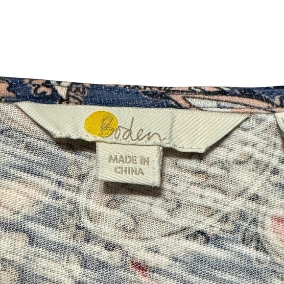 Boden Jersey Puff Sleeve V-Neckline Paisley Print Mini Dress - Picture 14 of 16